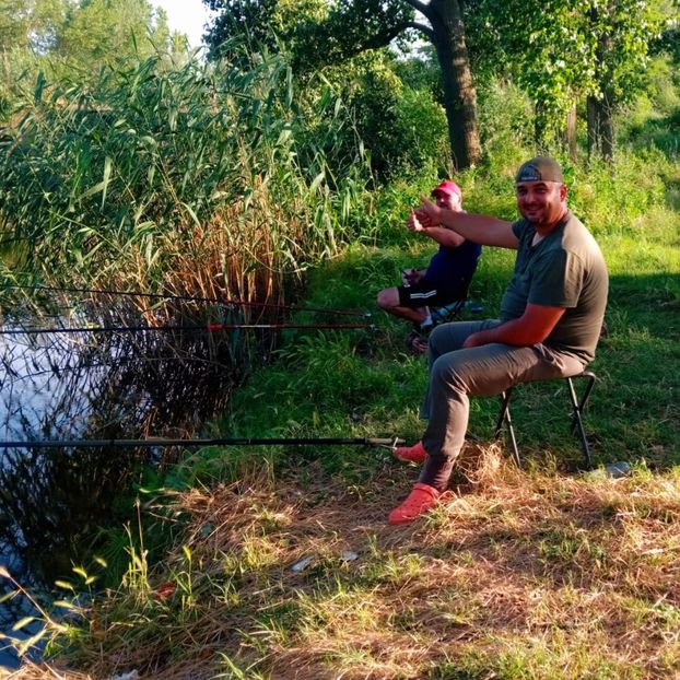  - EU SI PRIETENII MEI