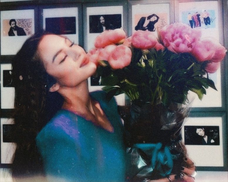 　　　　　　　་༘࿐ ꒰ •̫͡-•̫͡꒱ ▏ 9o̷f̷♥J̷u̷n̷e̷. - My cheek dreamt well on her heart