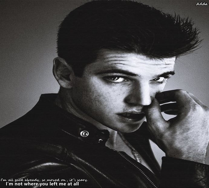 *o scoate din apa cu Ricardo, o întinde pe un cearceaf* - episodul 84