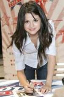  - selena gomez super star