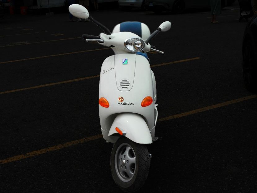 Vespa Bike 1 in Little Italy, Ottawa,ON - D - CARS - BIKES - BOATS