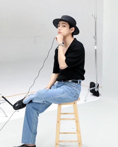  - Hello BTS !