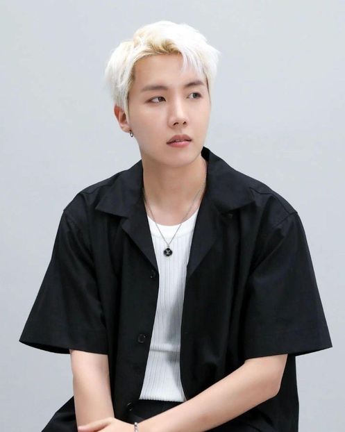  - Hello BTS !