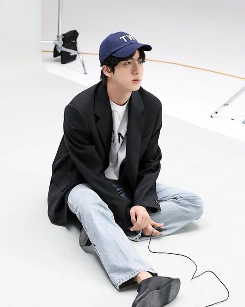  - Hello BTS !