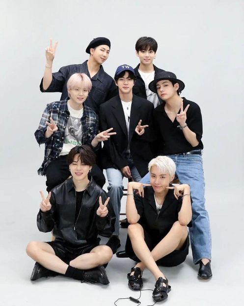  - Hello BTS !