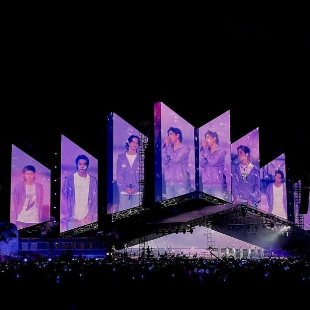  - Hello BTS !