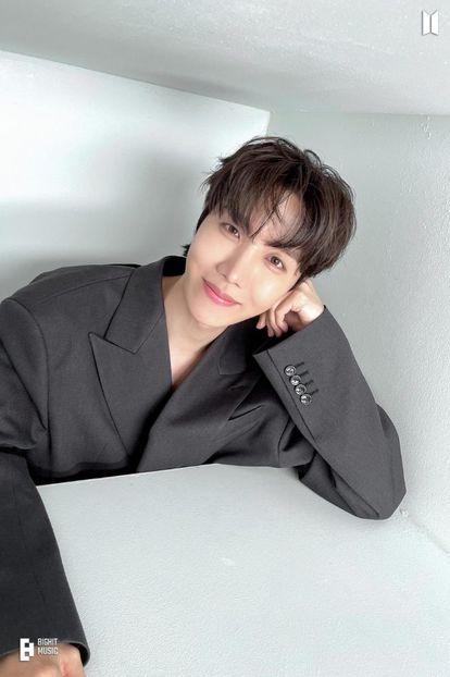  - Hello BTS !