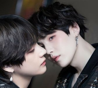  - Hello BTS !