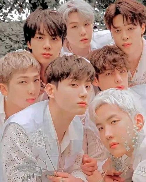  - - 6 - Hello BTS !