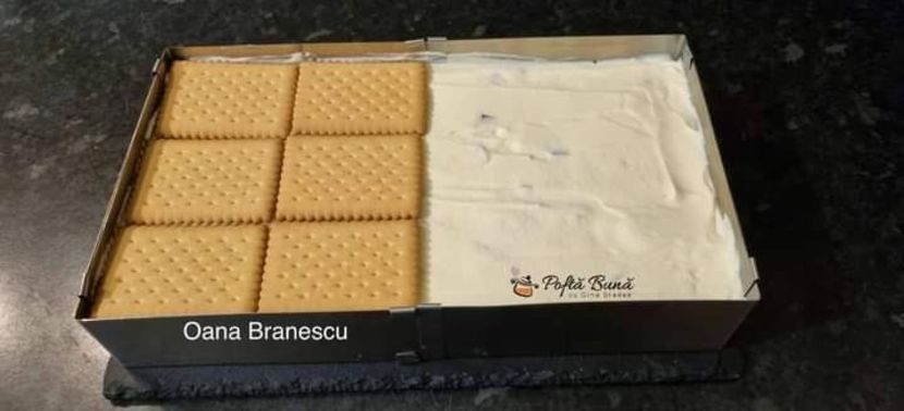  - Inghetata sandwich cu vanilie si picaturi de ciocolata