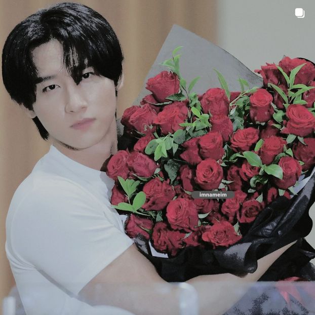 05.07.⠀⠀⠀ ✦ ꯭໋ 熱 t̟e̟n̟d̟e̟r̟♡uoᴉʇɔǝɟɟɐ. ̵ׄ ❵ - Mirrored Blind Playin