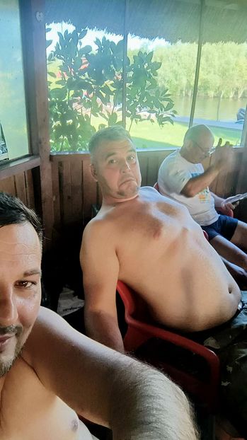  - EU SI PRIETENII MEI