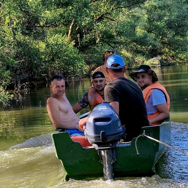  - EU SI PRIETENII MEI