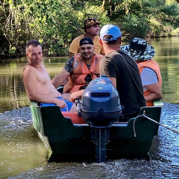  - EU SI PRIETENII MEI