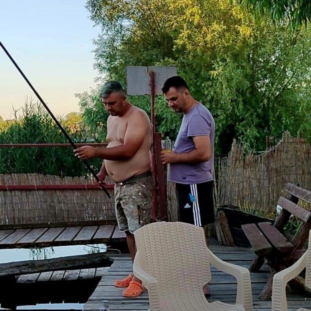  - EU SI PRIETENII MEI