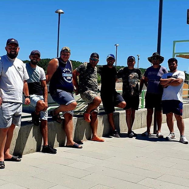  - EU SI PRIETENII MEI