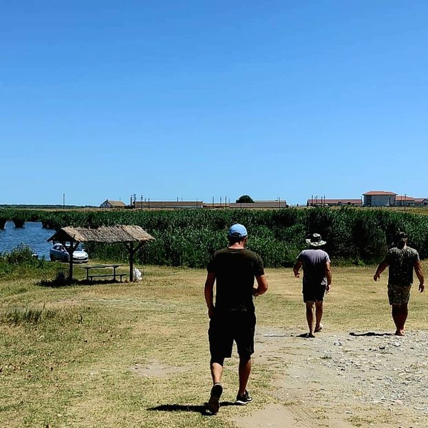  - EU SI PRIETENII MEI