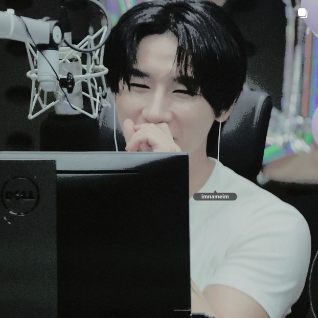 14.07.⠀⠀⠀ ✦ ꯭໋ 熱 t̟e̟n̟d̟e̟r̟♡uoᴉʇɔǝɟɟɐ. ̵ׄ ❵ - Mirrored Blind Playin