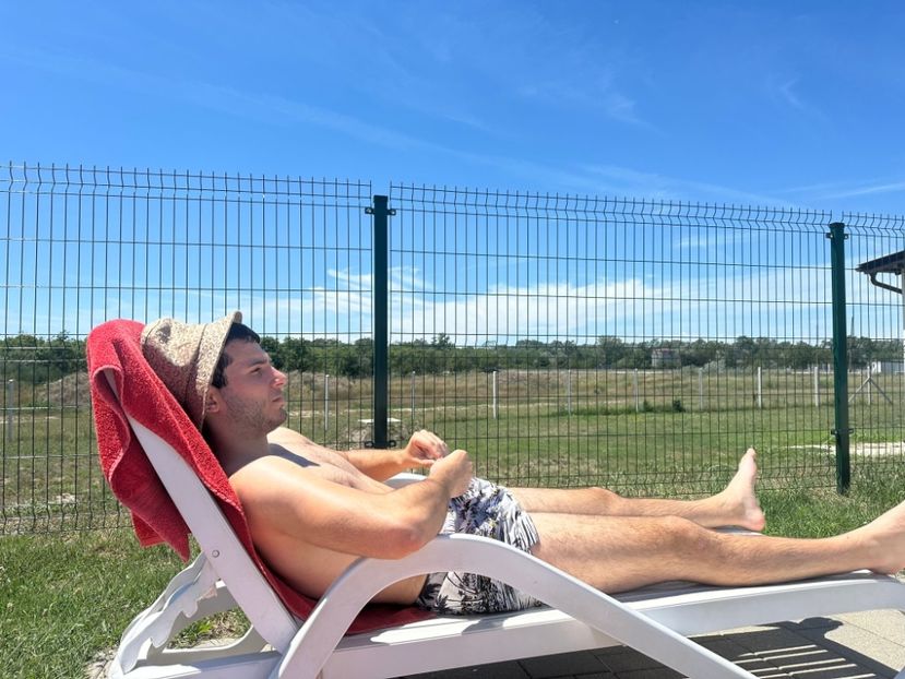 b8c0995a-7f6e-48b3-9d57-85444c4e9cfb - 2024Julay16Family