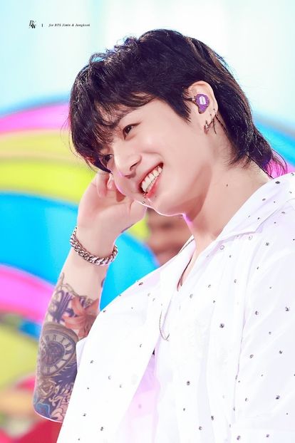  - Hello BTS !
