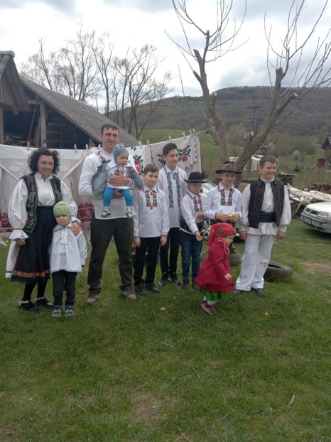  - De pretutindeni