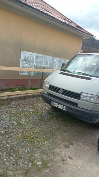  - De pretutindeni