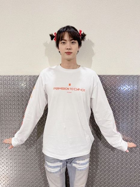  - Hello BTS !