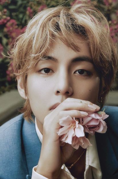  - Hello BTS !