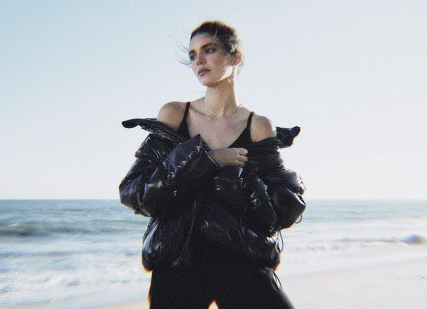 ༆25Jul،24=͟͟͞♡　　·◊· E̮x̮t̮r̮a̮: ᖽᐸendall ‹AloYoga, Outerwear Campaign, 2021. - flowers of fire blossom in me