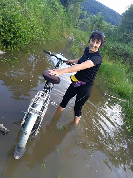  - Cu bicicleta