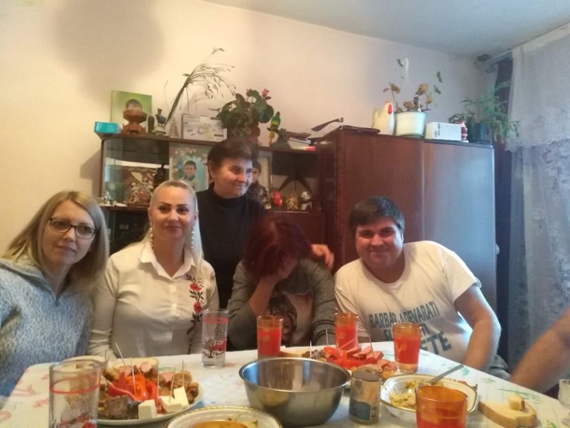 - Familia