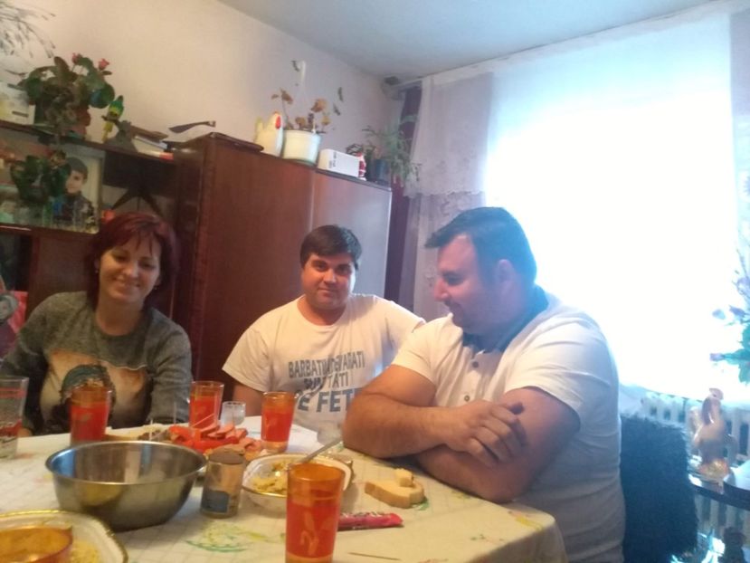  - Familia