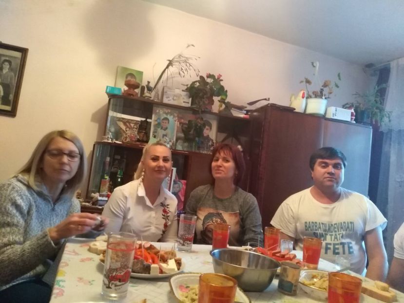 - Familia