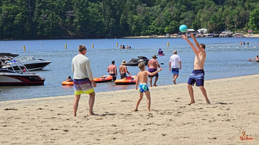 Lake Beach 2 - LAKE SIMON - QC