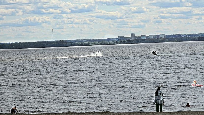 Marina Gatineau 3,QC - D - CARS - BIKES - BOATS