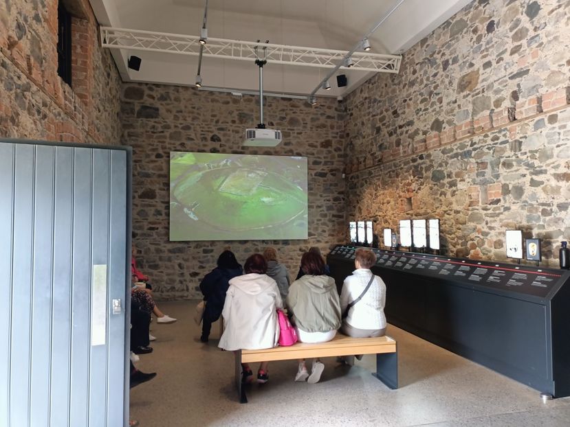 IMG20240729125252 - 5 Newgrange- Belfast