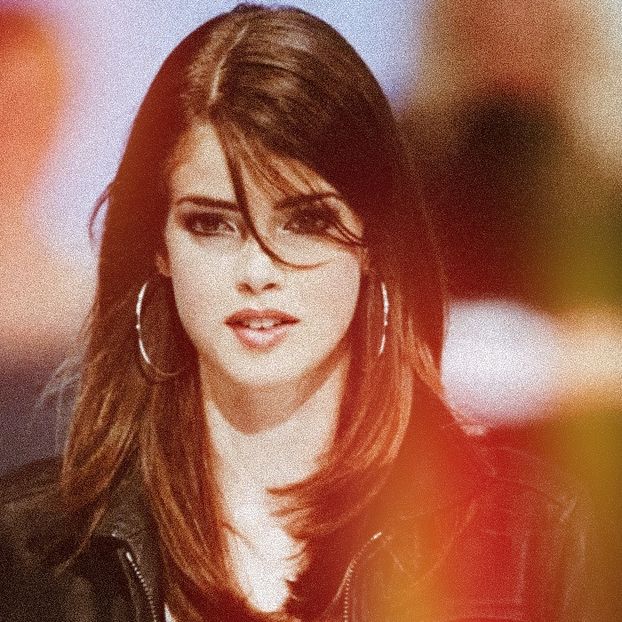• lithium got Julia Saner. - when i see you on those streets