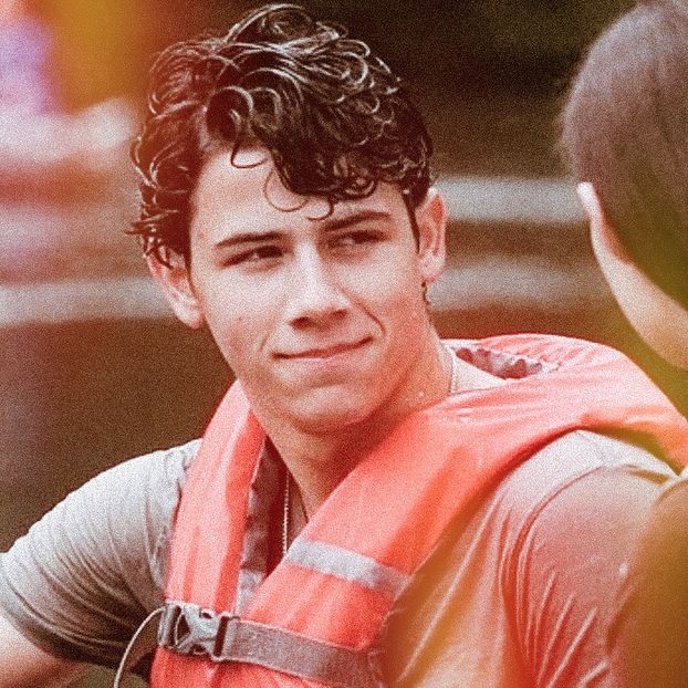• Haxan got Nick Jonas. - when i see you on those streets