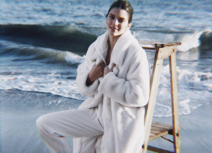 ༆7Aug،24=͟͟͞♡　　·◊· E̮x̮t̮r̮a̮: ᖽᐸendall ‹AloYoga, Outerwear Campaign, 2021. - flowers of fire blossom in me