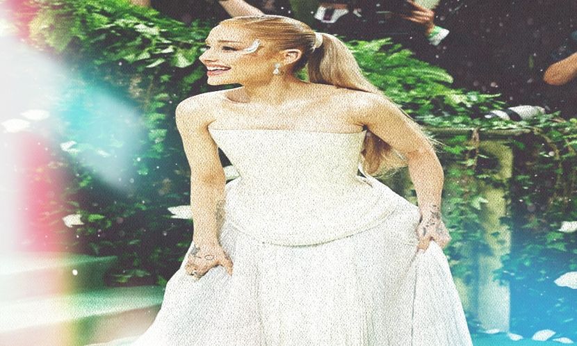 ᥴɾᑲᥲᥴƙ2ຕᥱ choice is @ArianaGrande. ☽ - Y O U can see it through my chest