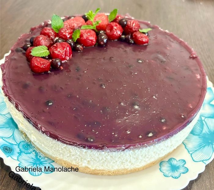  - Cheesecake cu crema de iaurt si zmeura sau afine