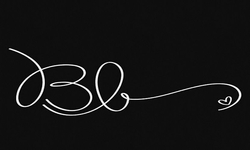 ¹ˢ ℓєттєя ιѕ B ┃ᗩᑕTᖇᕮSSᕮS. @Maddox. - Y O U can see it through my chest