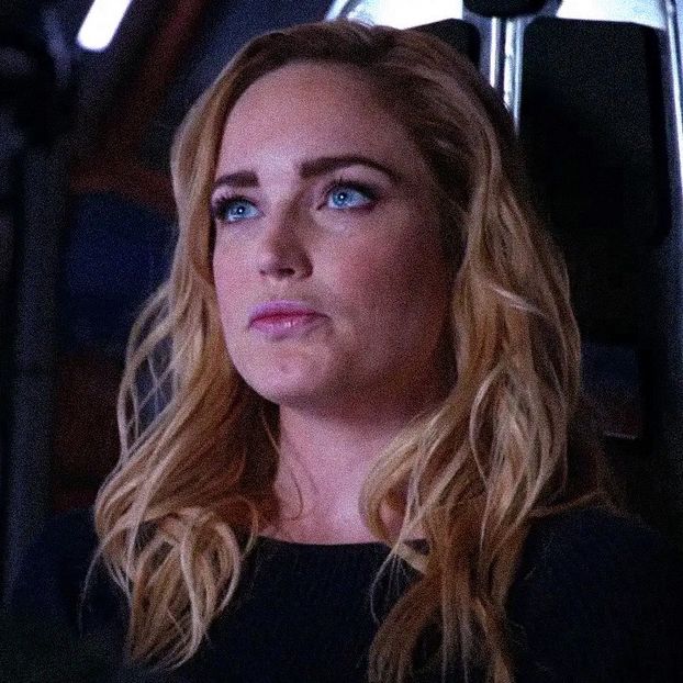 •  xBarbieLandx3 got Sara Lance. - when i see you on those streets