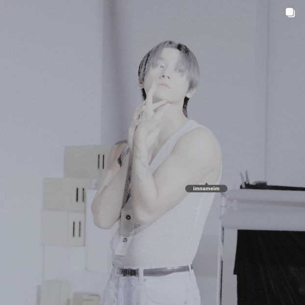 18.08.⠀⠀⠀ ✦ ꯭໋ 熱 t̟e̟n̟d̟e̟r̟♡uoᴉʇɔǝɟɟɐ. ̵ׄ ❵ - Mirrored Blind Playin