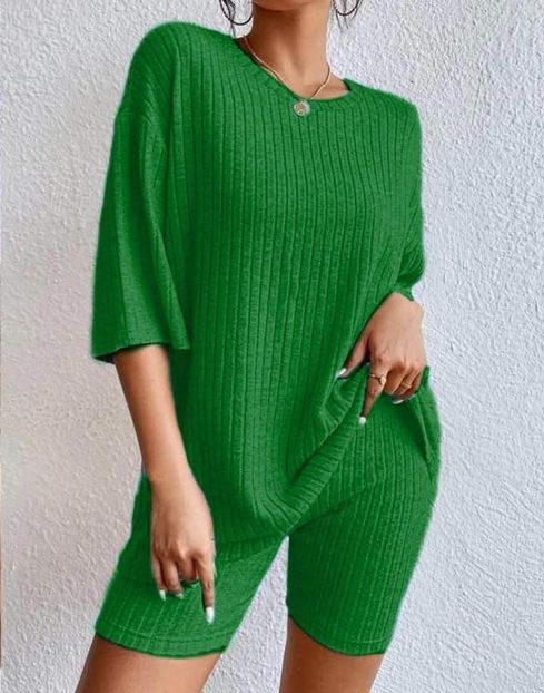 - Set bluza si jambiere de dama