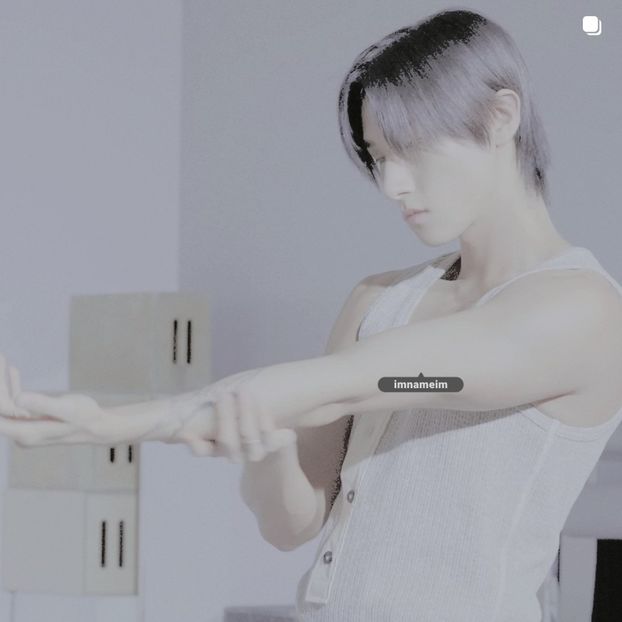 19.08.⠀⠀⠀ ✦ ꯭໋ 熱 t̟e̟n̟d̟e̟r̟♡uoᴉʇɔǝɟɟɐ. ̵ׄ ❵ - Mirrored Blind Playin