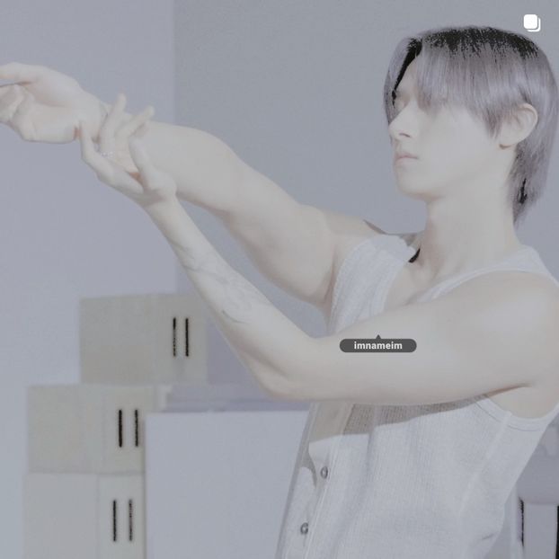 21.08.⠀⠀⠀ ✦ ꯭໋ 熱 t̟e̟n̟d̟e̟r̟♡uoᴉʇɔǝɟɟɐ. ̵ׄ ❵ - Mirrored Blind Playin