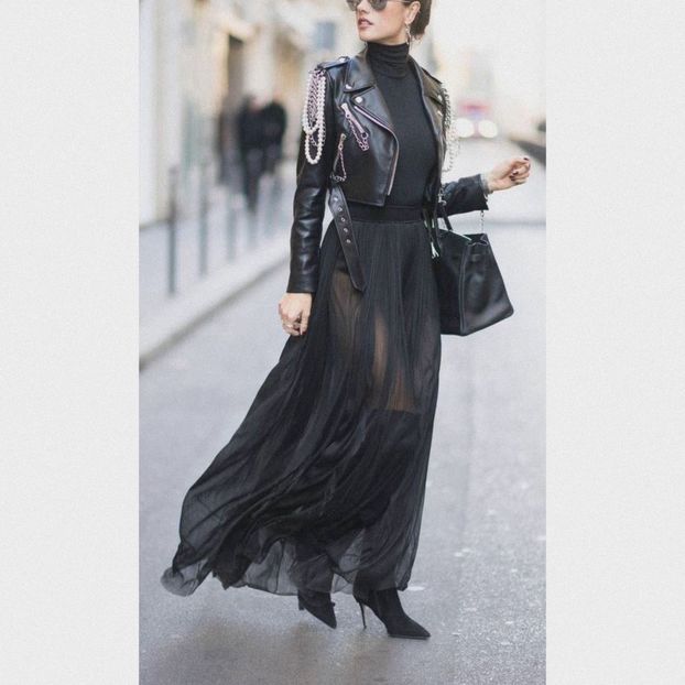 • Black Outfit: 7,42. @WildFeelings. - when i see you on those streets