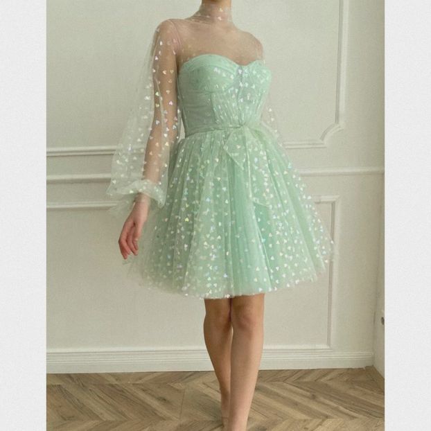 • Light Green Outfit: 6,58. @QueenCyrusx. - when i see you on those streets