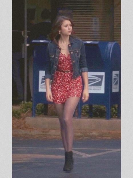 ❤️ • Elena Gilbert [media: 9,21] for @Nidaros. - when i see you on those streets